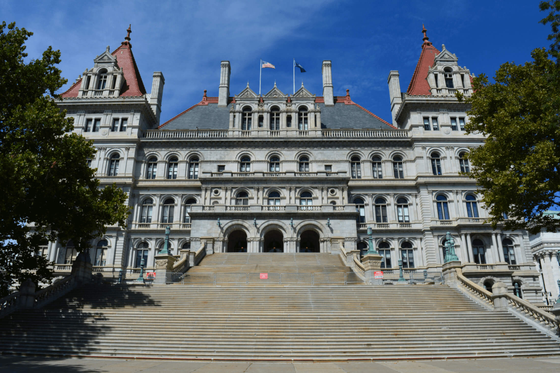 What Do I Need to Know About Wills and Trusts in New York State?